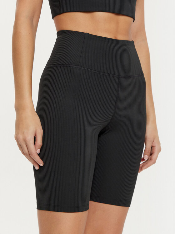 Girlfriend Collective Girlfriend Collective Pantaloni scurți sport 4035 Negru Slim Fit