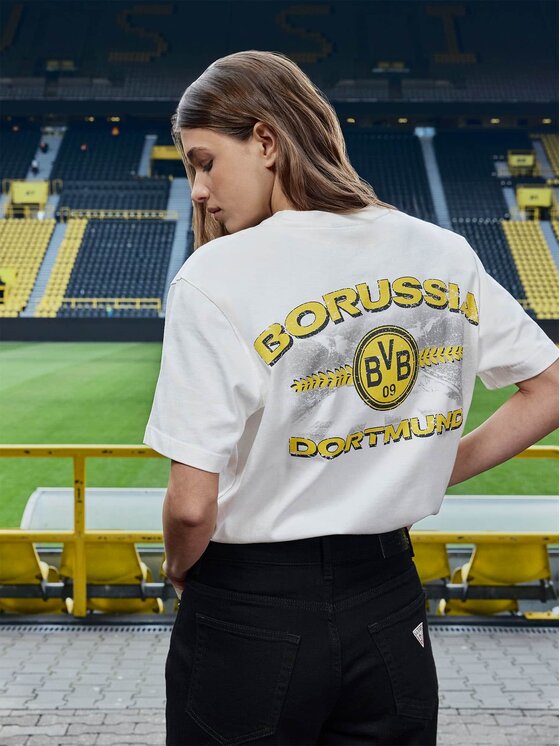 Guess Jeans Guess Jeans T-Shirt 182230 Bílá Classic Fit