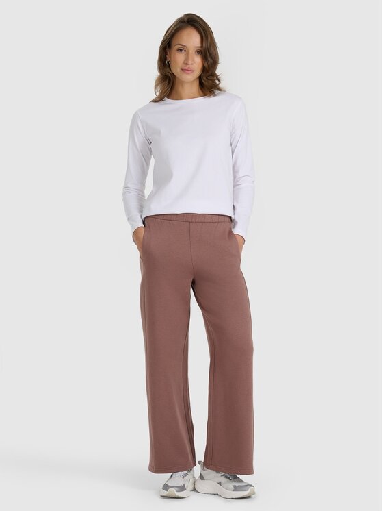 4F 4F Pantaloni da tuta 4FRAW25TTROF1614-82S Marrone Regular Fit