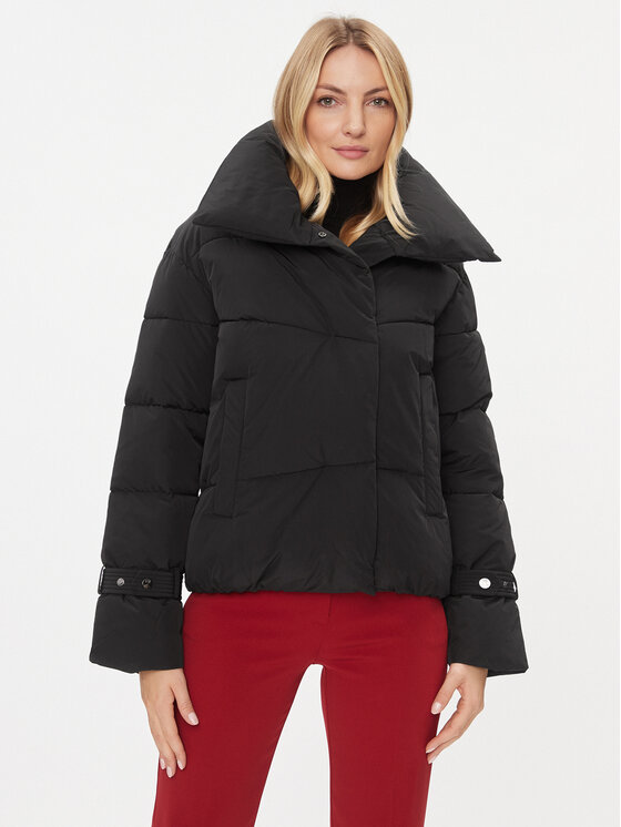 Rinascimento Rinascimento Žieminė striukė CFC0113537003 Juoda Regular Fit