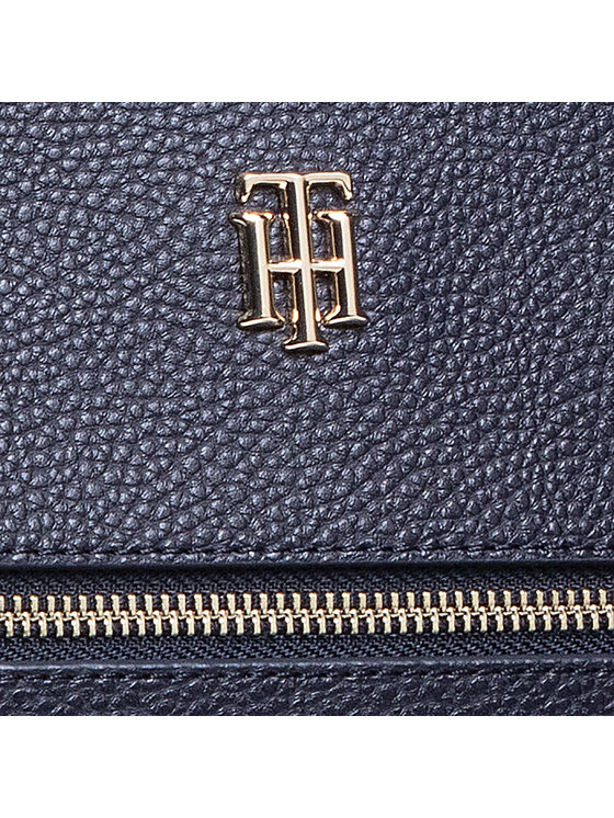 Tommy hilfiger hot sale essence computer bag