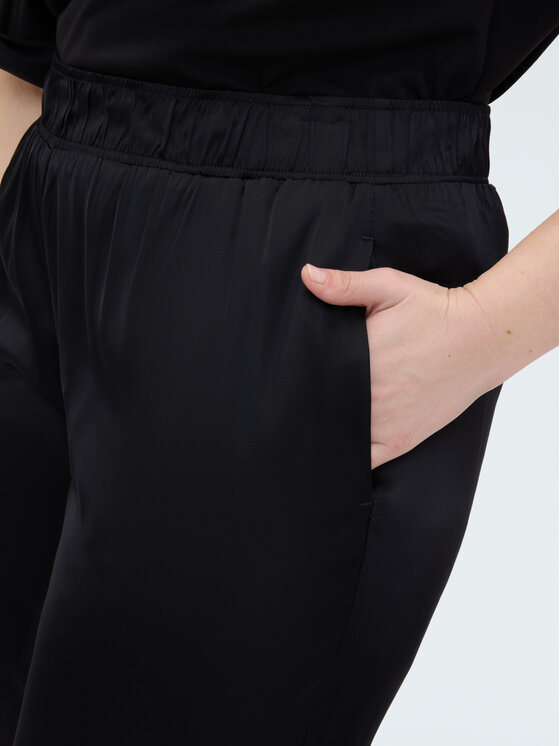 Fiorella Rubino Fiorella Rubino Pantaloni di tessuto P037L002387N033 Nero Regular Fit