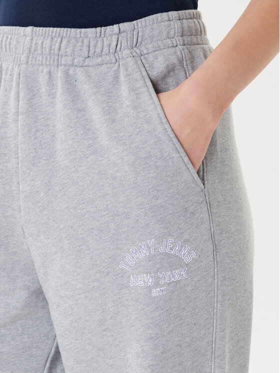Tommy Jeans Tommy Jeans Teplákové nohavice Varsity DW0DW20994 Sivá Regular Fit