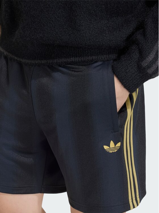 adidas adidas Szorty materiałowe 158529 Czarny Regular Fit