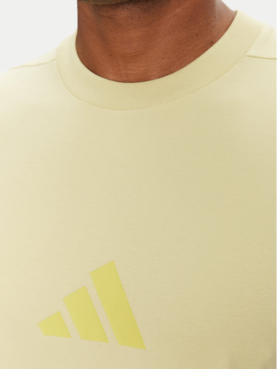 adidas adidas T-shirt Z.N.E. JD5981 Žuta Regular Fit