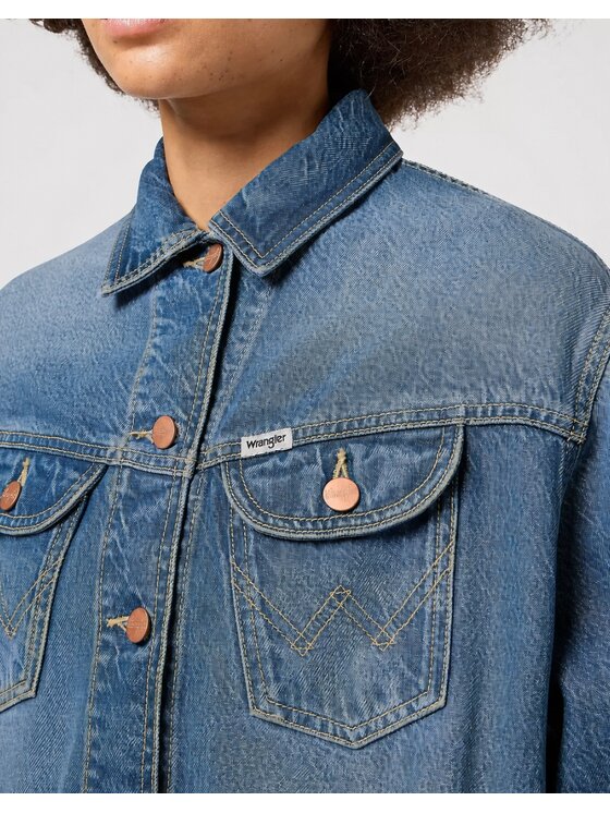 Wrangler Wrangler Kurtka jeansowa Jumbo Trucker Jacket Niebieski Basic Fit