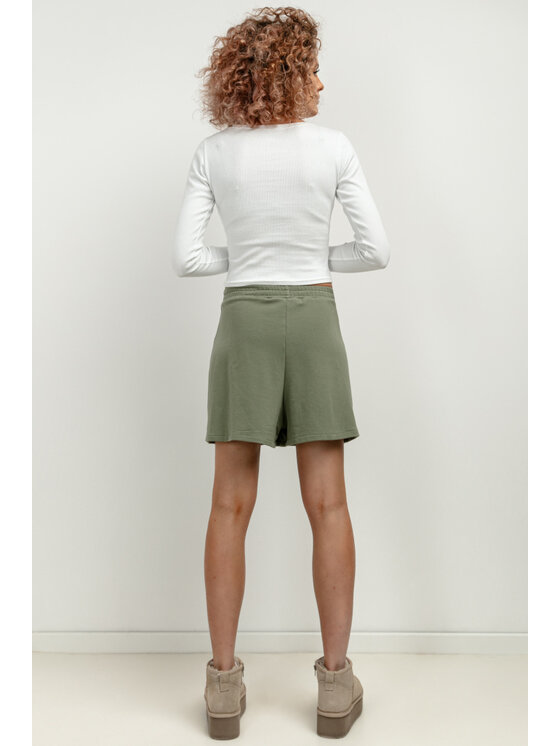 Tessita Tessita Szorty materiałowe T415/8/L Zielony Regular Fit