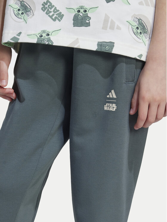 adidas adidas Donji dio trenerke Star Wars The Mandalorian™ JF3652 Zelena Regular Fit
