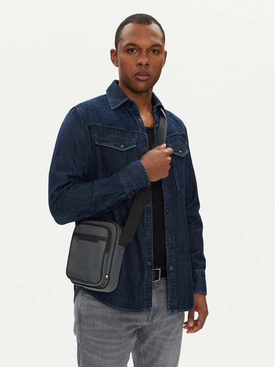 Tommy Hilfiger Tommy Hilfiger Плоска сумка Th Repreve Mini Reporter AM0AM13465 Сірий