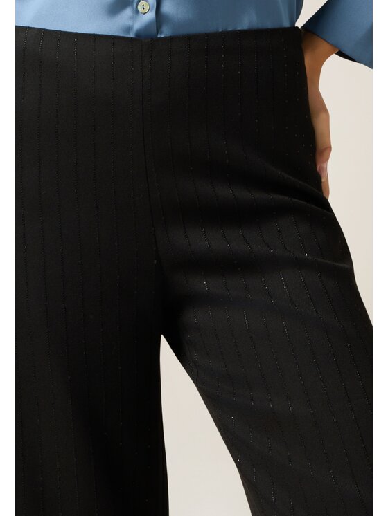 Oltre Oltre Pantaloni di tessuto P073R008997N033 Nero Baggy Fit