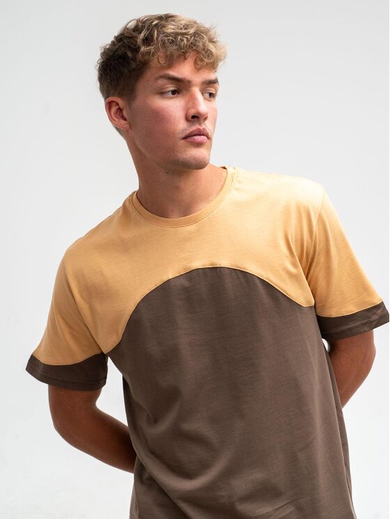 Good Luck Good Luck T-Shirt Koszulka Shoulder Pad dwukolorowa kawa mocha M Brązowy Regular Fit