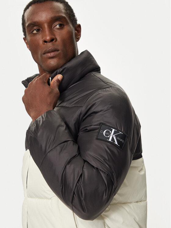 Calvin Klein Jeans Calvin Klein Jeans Зимно яке J30J325584 Екрю Regular Fit