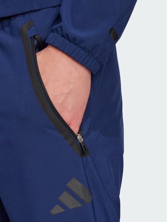 adidas adidas Spodnie dresowe Performance Tiro 25 Competition Niebieski jasny Regular Fit