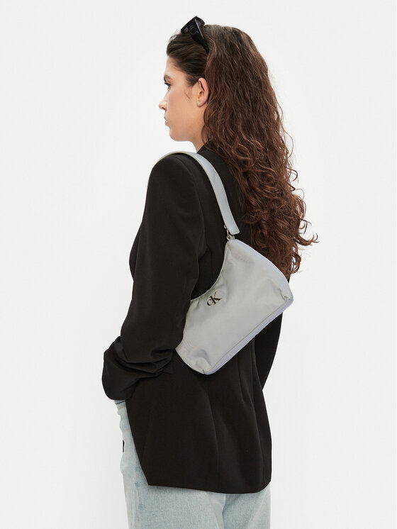 Calvin Klein Jeans Calvin Klein Jeans Ročna torba K60K613124 Siva