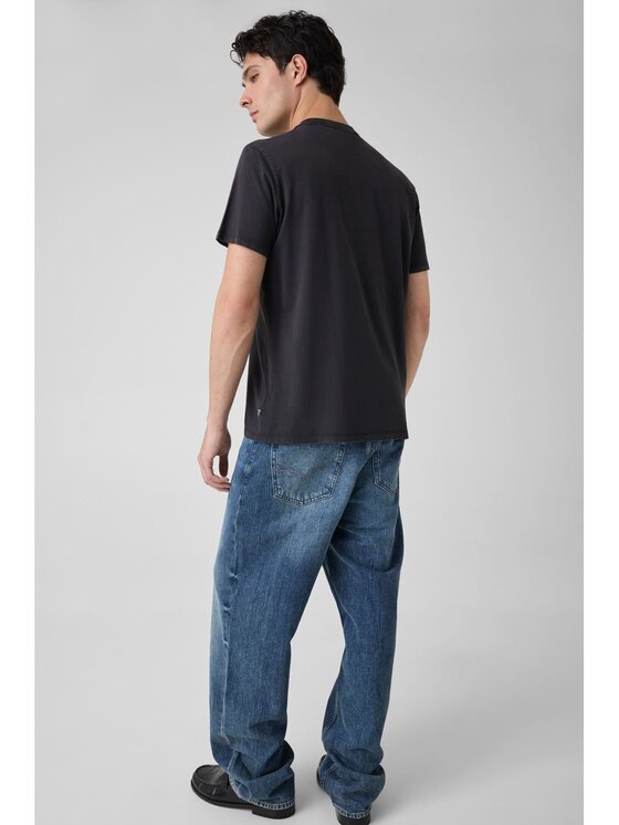 Guess Guess T-Shirt 183291 Černá Classic Fit