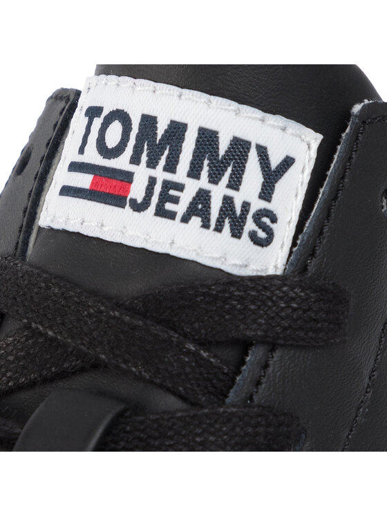 Tommy Jeans Tommy Jeans Сникърси Hightop Cleated Zip Sneaker EN0EN00647 Черен