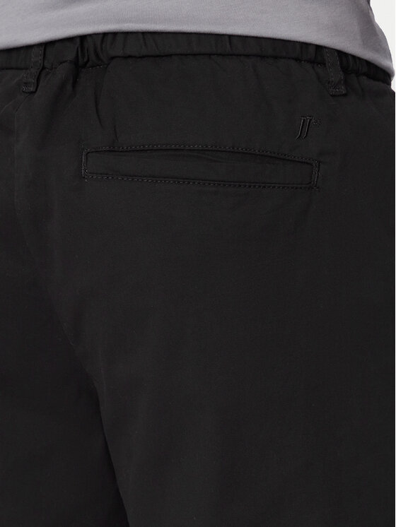 Jack & Jones Jack & Jones Pantalon scurți din material Jaiden Rocco 12292831 Negru Regular Fit