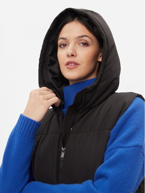 JDY JDY Безрукавка 15300253 Чорний Regular Fit