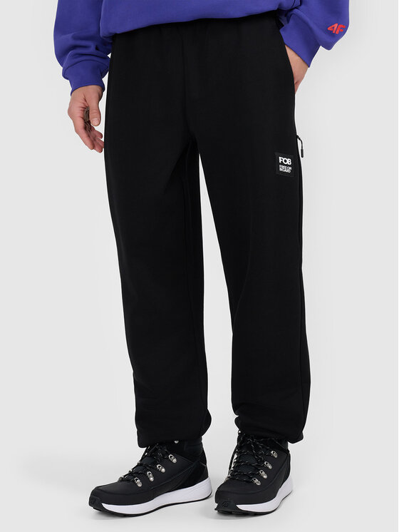 4F 4F Spodnie dresowe FOB Czarny Loose Fit