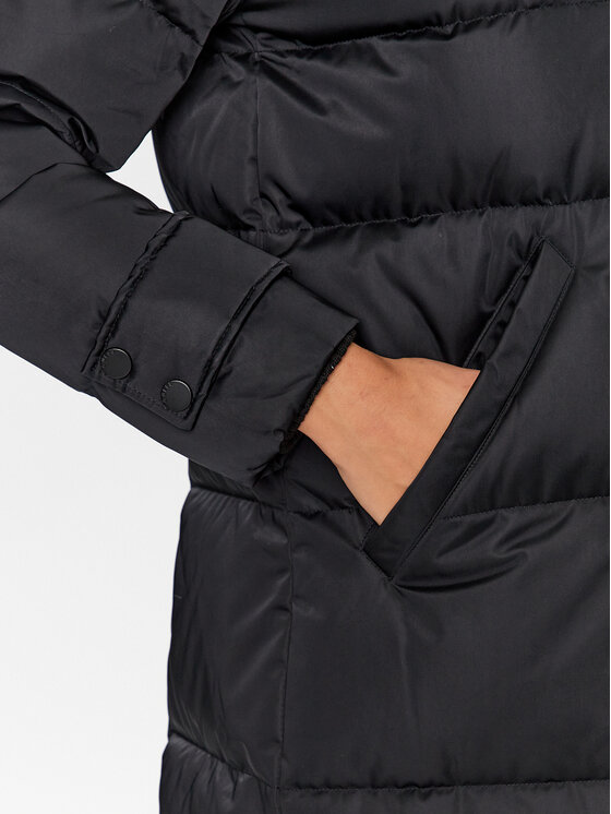 Guess Guess Pehelykabát W3BL41 WFSW2 Fekete Regular Fit