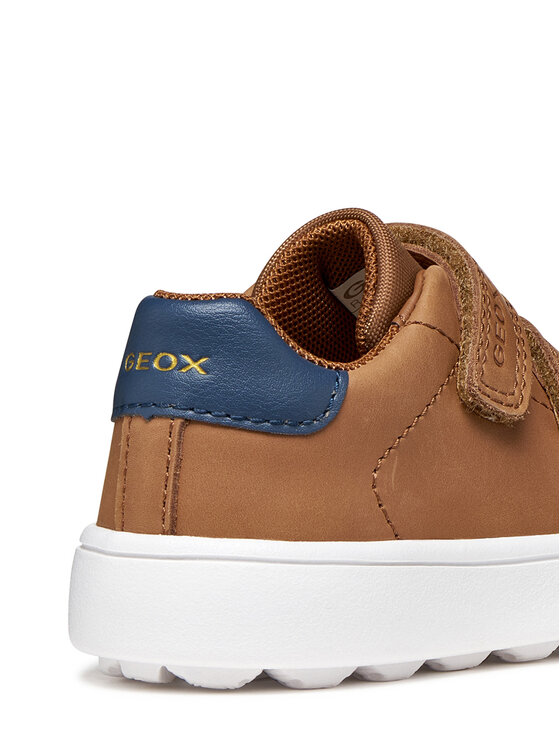 Geox Geox Sneakersy B Minicub Boy B656TA 0CL54 C6176 S Hnědá