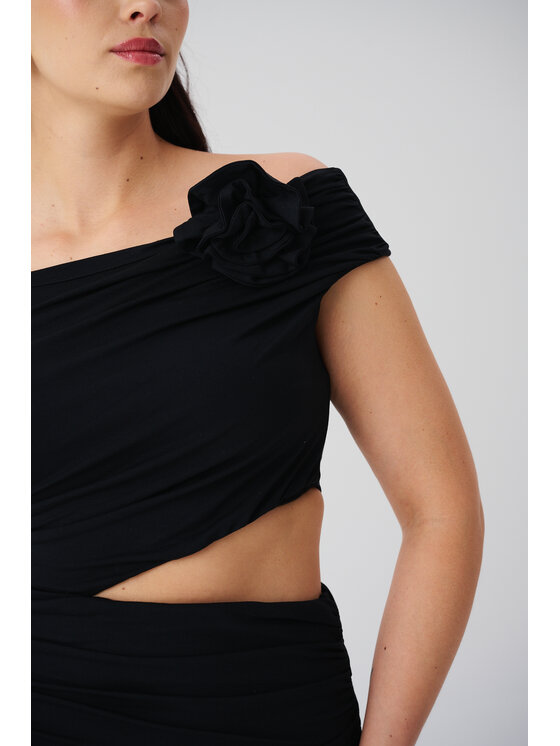 ROSE AVENUE ROSE AVENUE Sukienka elegancka SUKIENKA LILA Czarny Regular Fit