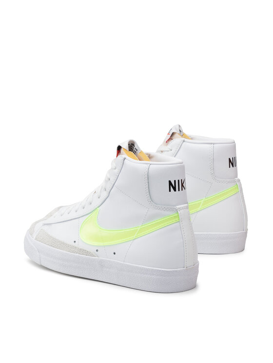 Nike Nike Tossud W Blazer Mid '77 Ess DJ3050 100 Valge