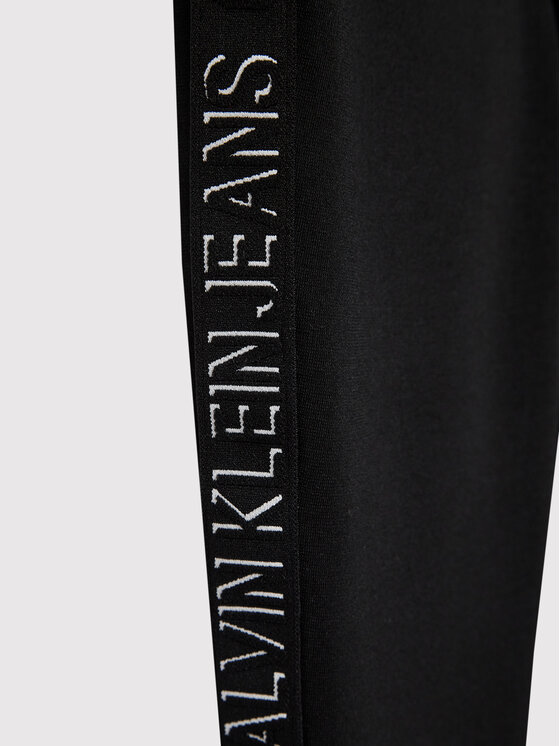 Calvin Klein Jeans Calvin Klein Jeans Pantaloni da tuta Shadow Logo IB0IB01010 Nero Regular Fit