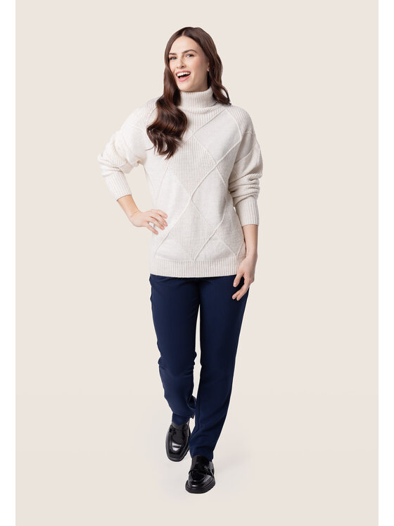 QUIOSQUE QUIOSQUE Sweter 6TN001 Écru Regular Fit