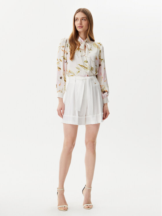 ARTIGLI ARTIGLI Šortky z materiálu ACSH001805 Bílá Regular Fit