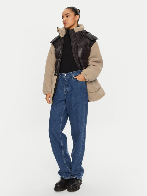 KARL LAGERFELD KARL LAGERFELD Žieminė striukė 246W1500 Juoda Regular Fit