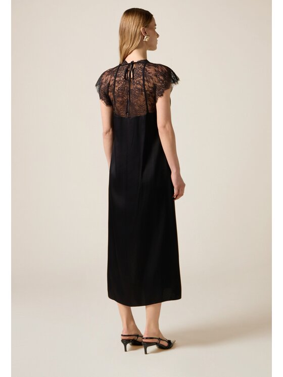 Oltre Oltre Vestito da giorno 7087R005146N033 Nero Baggy Fit