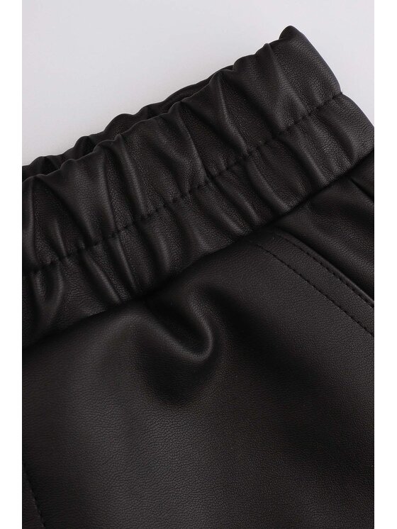 Coccodrillo Coccodrillo Szorty ZC4119401SGJ-021 Czarny Regular Fit