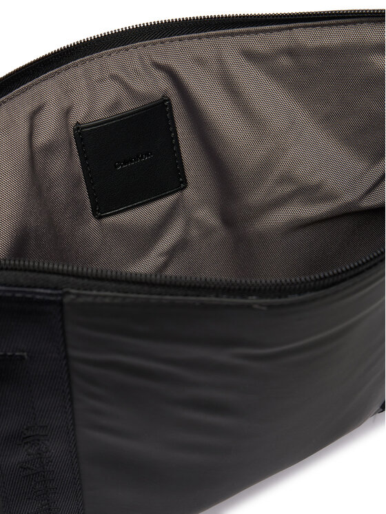Calvin Klein Calvin Klein Калъф за лаптоп Rubberized Laptop Sleeve W/ Hand LV04D1294G Черен