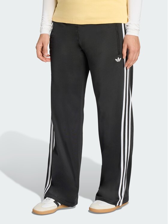 adidas adidas Spodnie dresowe Firebird Czarny Loose Fit