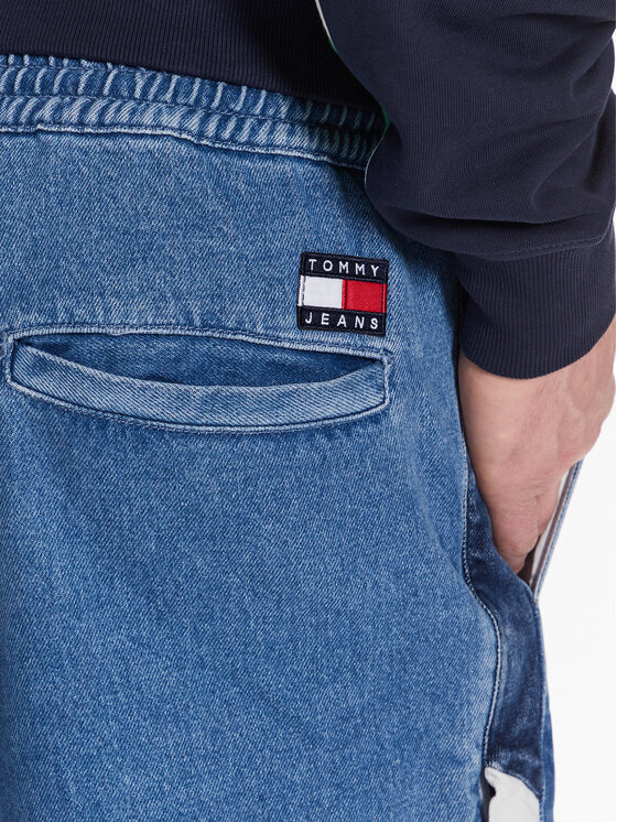 Tommy Jeans Tommy Jeans Džínsové šortky Aiden DM0DM16152 Modrá Regular Fit