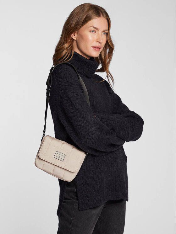 Tommy Jeans Handtasche Tjw Casual Quilted Flap Cross AW0AW12492 