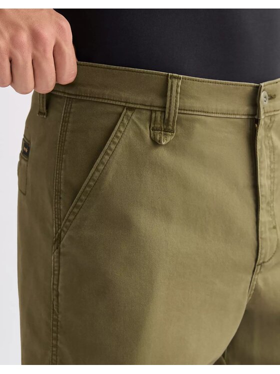 Wrangler Wrangler Szorty materiałowe CHINO SHORTS Zielony Straight Leg
