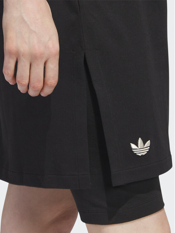 adidas adidas Sukienka codzienna adicolor Neuclassics IB7309 Czarny Loose Fit