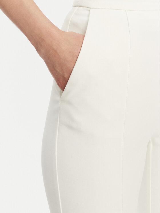 Elisabetta Franchi Elisabetta Franchi Pantaloni din material PA-076-51E2-V280 Alb Regular Fit