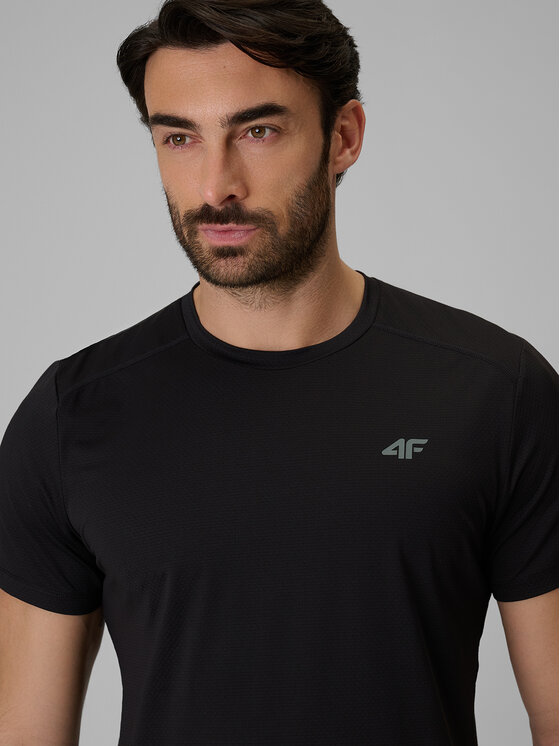 4F 4F Koszulka techniczna NO LIMITS Czarny Regular Fit