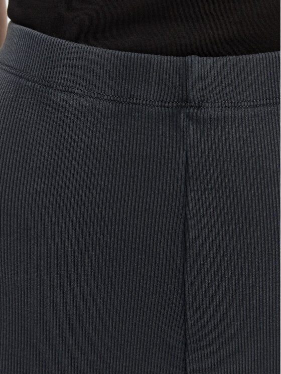 Calvin Klein Jeans Calvin Klein Jeans Pantaloni scurți ciclism J20J225217 Gri Slim Fit