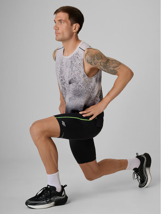 4F 4F Szorty sportowe FLOW MOTION Czarny Slim Fit