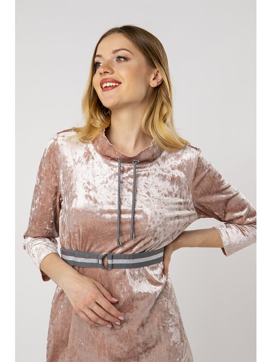 QUIOSQUE QUIOSQUE Každodenní šaty VELVEANA DRESS Růžová Regular Fit