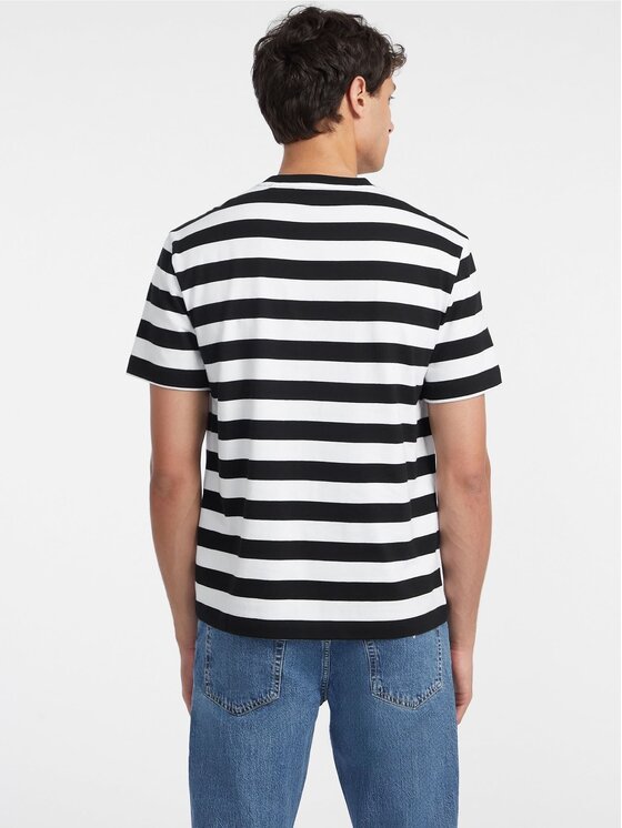Guess Jeans Guess Jeans T-Shirt 165553 Czarny Classic Fit