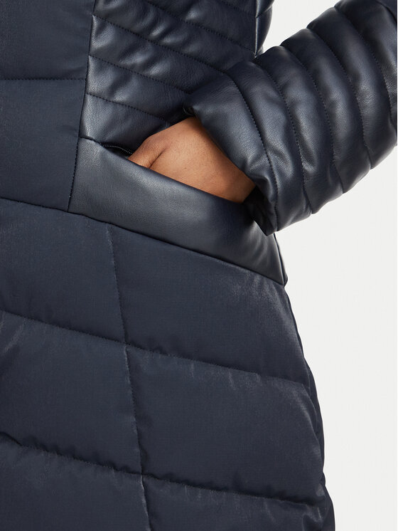 Guess Guess Geacă de iarnă W4BL61 WGLZ0 Bleumarin Slim Fit