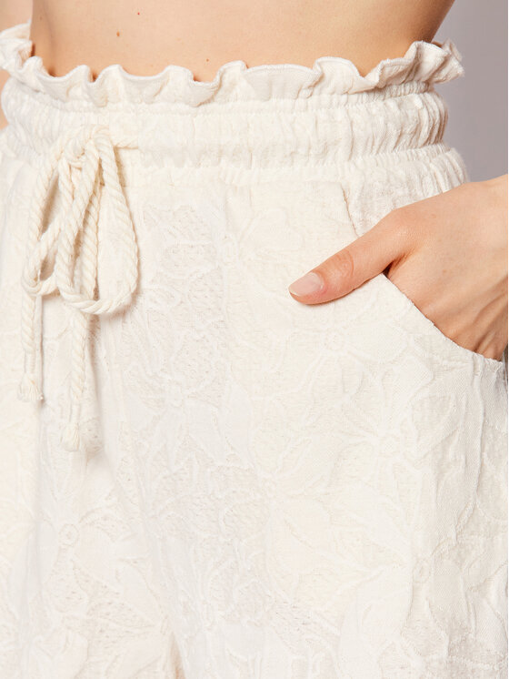 Vila Vila Шорти от плат Blomst 14075208 Бежов Regular Fit