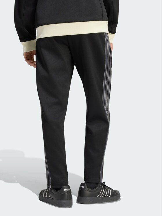 adidas adidas Spodnie dresowe 168386 Czarny Regular Fit