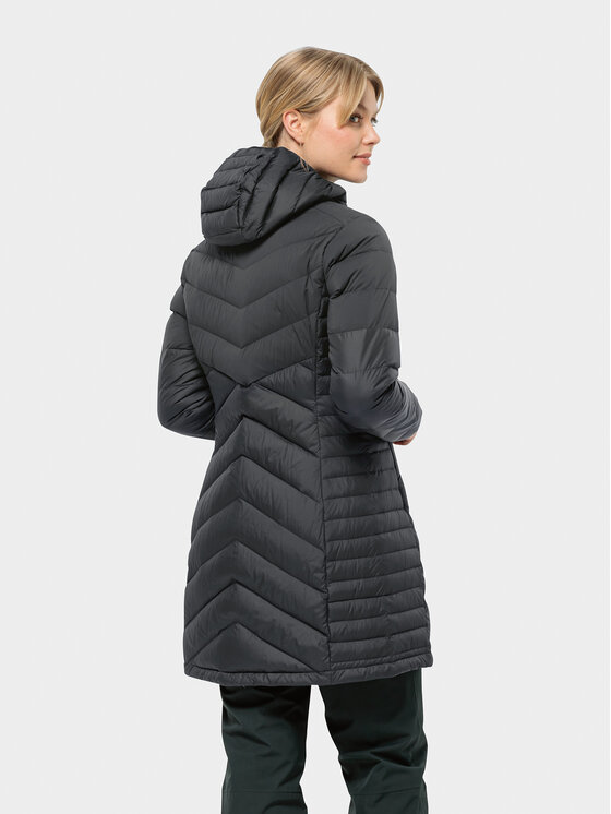 Jack Wolfskin Jack Wolfskin Puhovka Tundra Down Coat 1207751 Črna Regular Fit