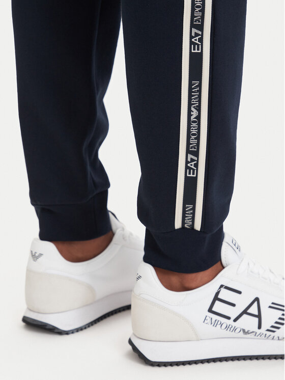 EA7 Emporio Armani EA7 Emporio Armani Sporta bikses 7M002198 AF10377 UB102 Tumši zils Slim Fit